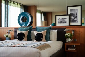 Premium bedding, in-room safe, desk, soundproofing