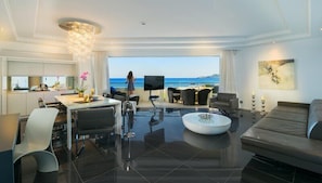 Presidential Suite, Sea View | Living area | 32-inch flat-screen TV with satellite channels - Elysium Resort & Spa (Rhodes)