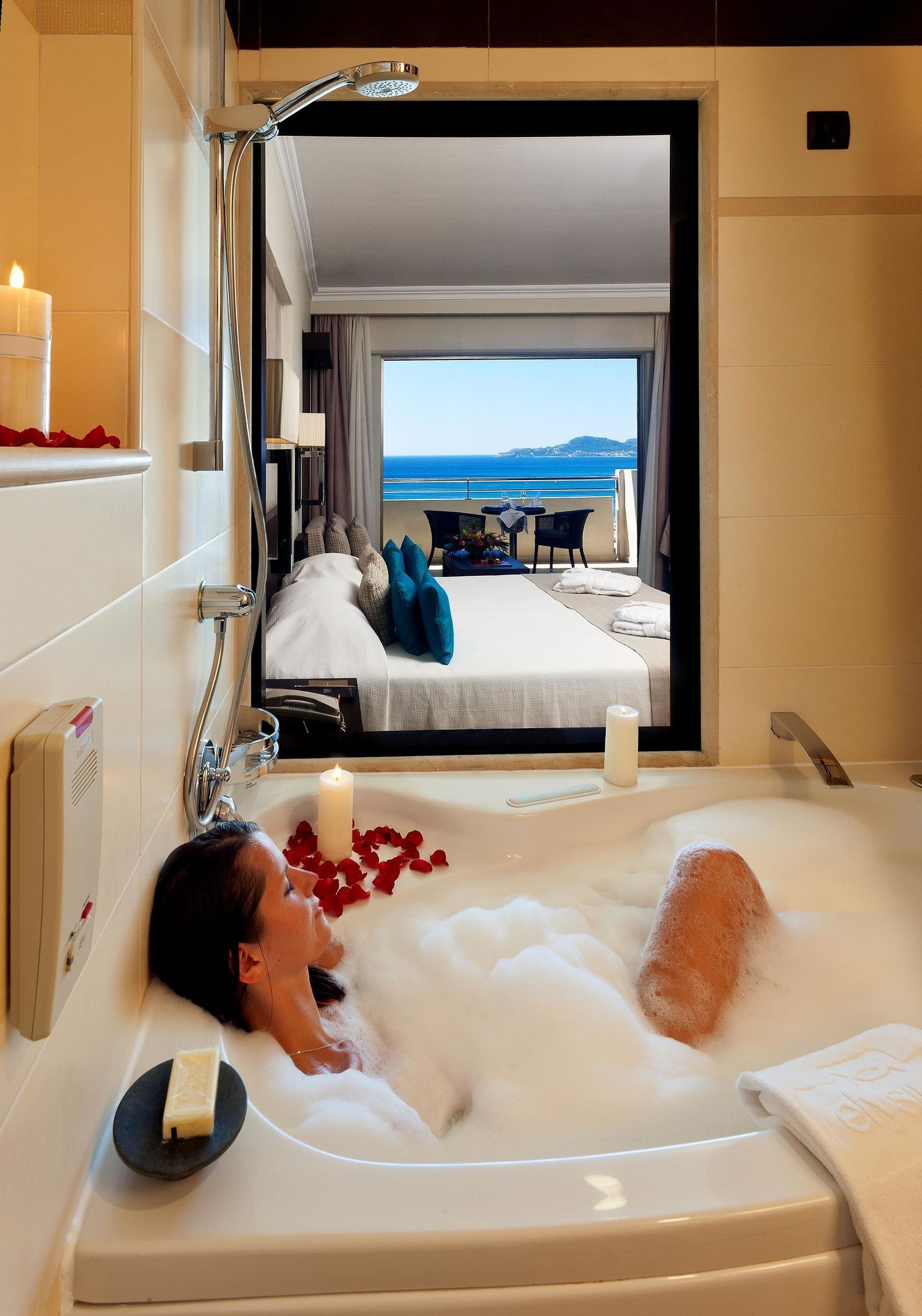 Superior Room, Sea View (Elite Club) | Hypo-allergenic bedding, in-room safe, desk, blackout curtains