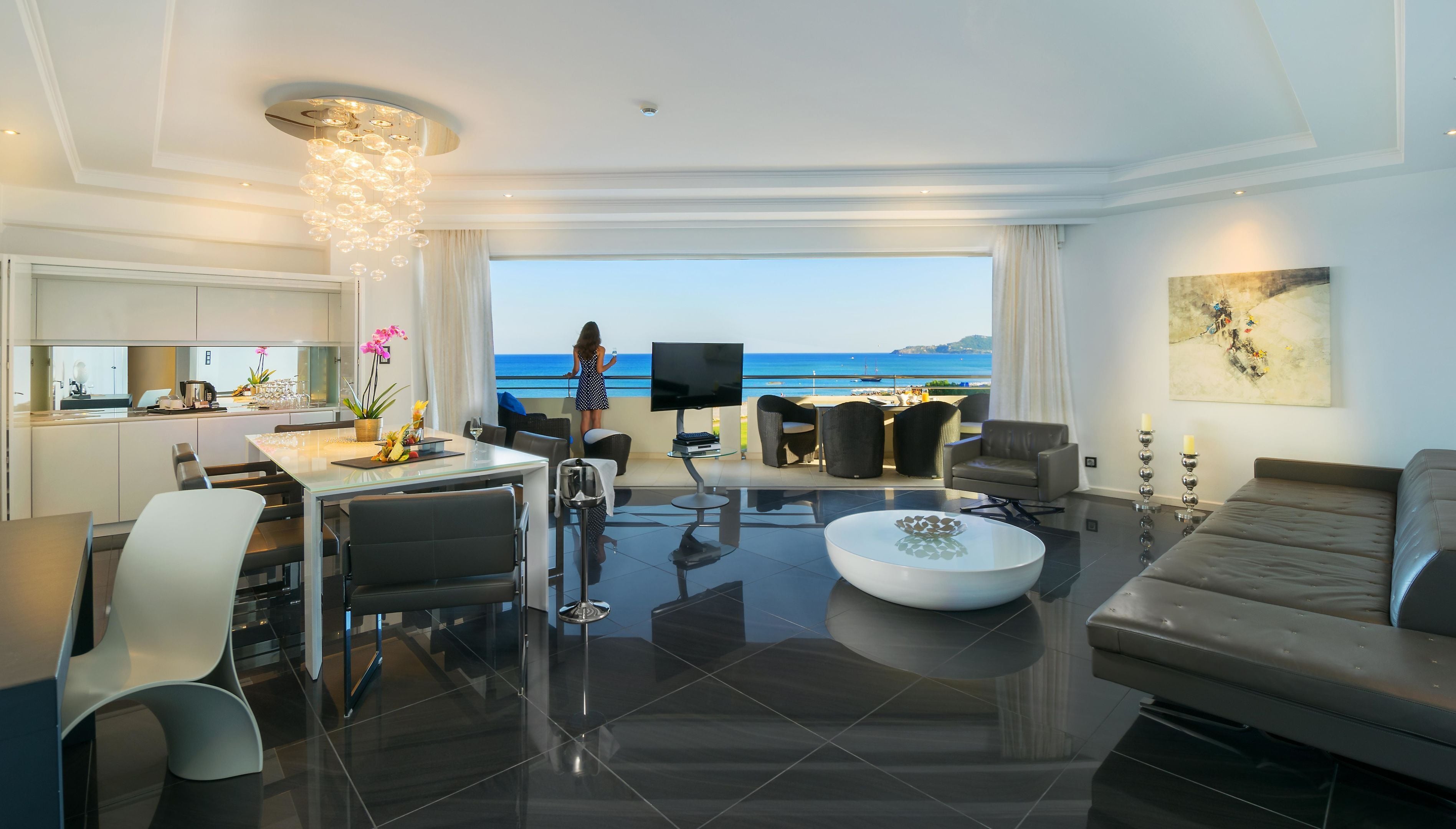 Presidential Suite, Sea View | Living area | 32-inch flat-screen TV with satellite channels