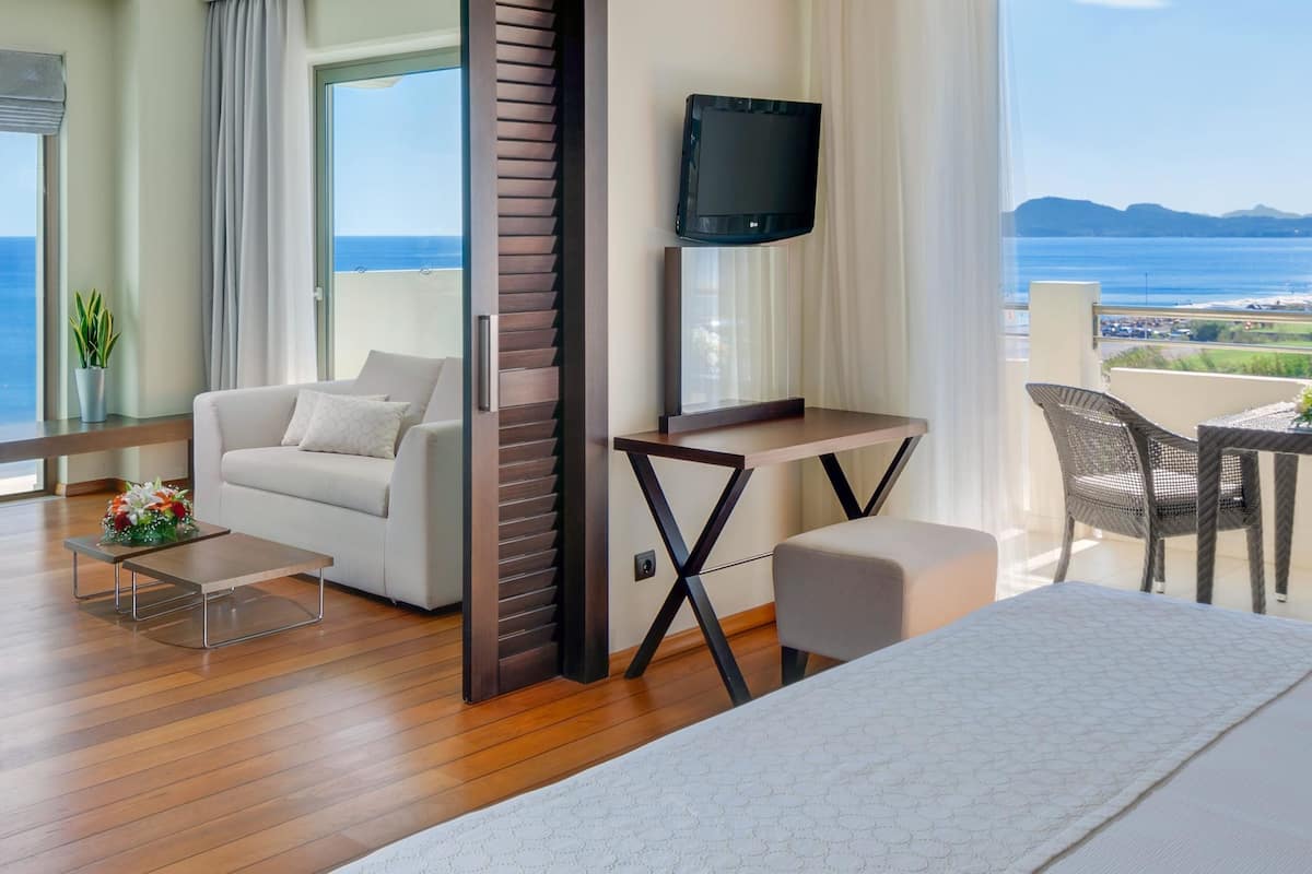 Luxury Suite, Sea View (Elite Club) | Hypo-allergenic bedding, in-room safe, desk, blackout drapes