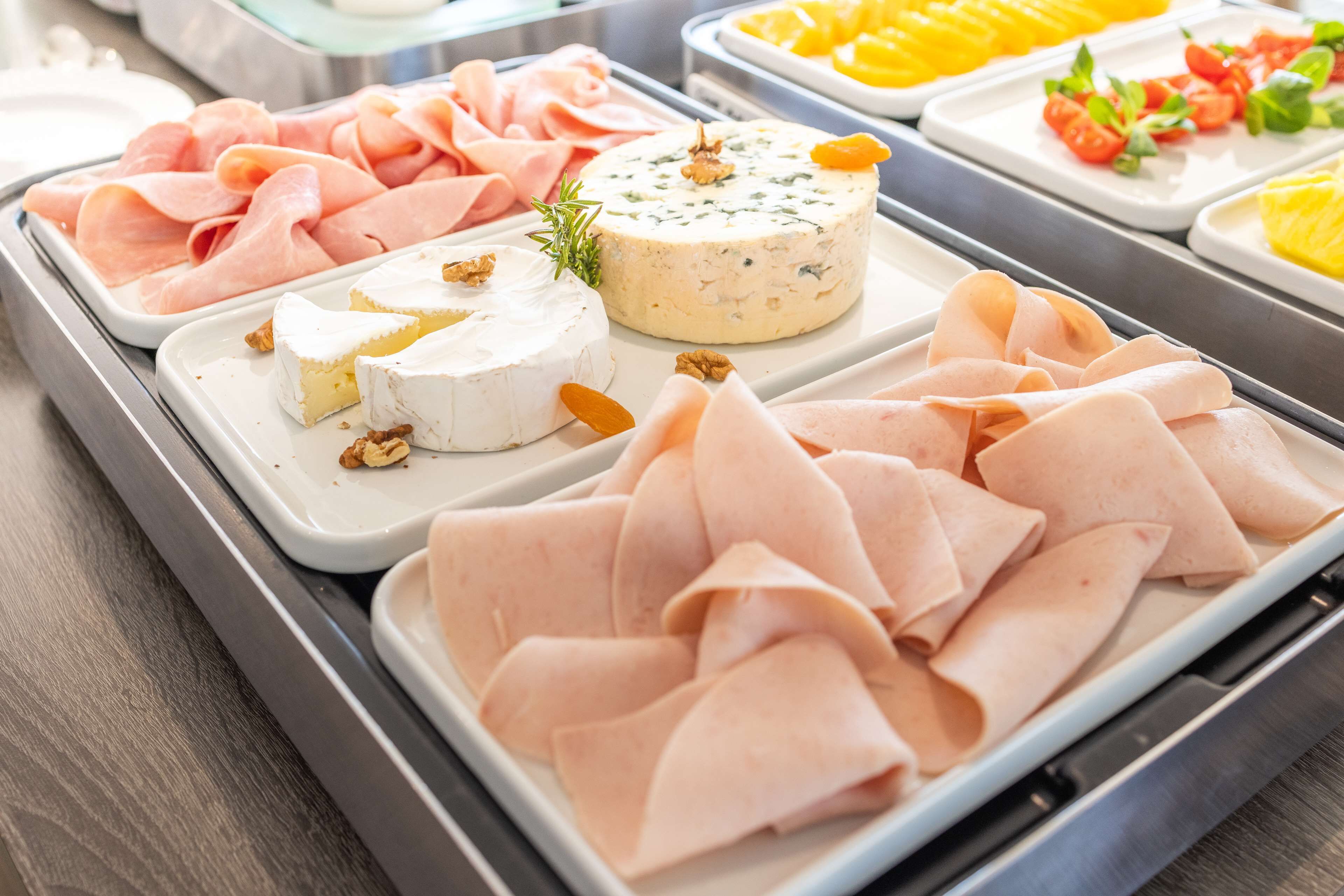 daily buffet breakfast (eur 14 per person)