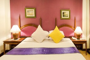 Select Comfort beds, minibar, in-room safe, desk - White House Beach Resort (Koh Samui)
