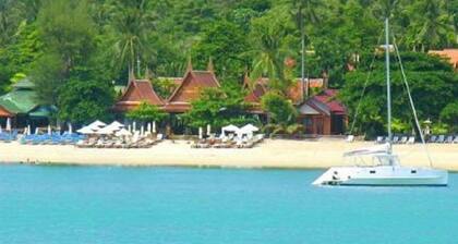 White House Beach Resort