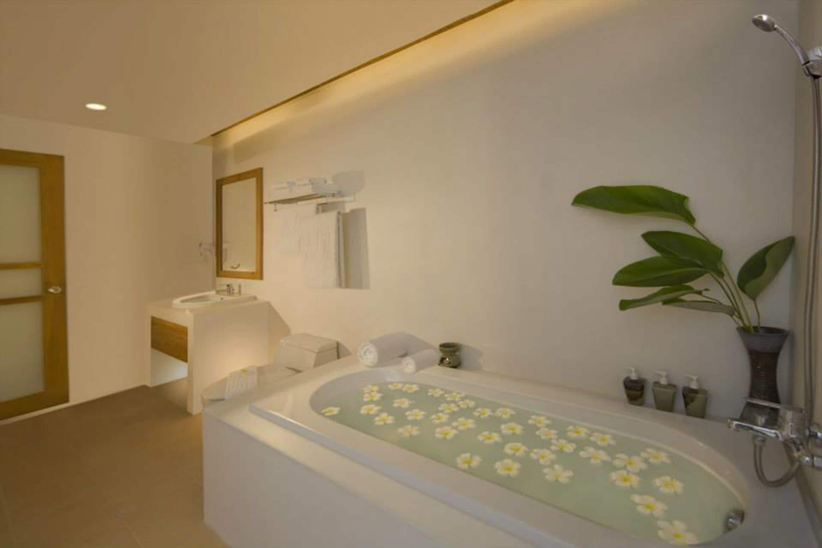 villa, garden area | bathroom | free toiletries, hair dryer, bathrobes, slippers