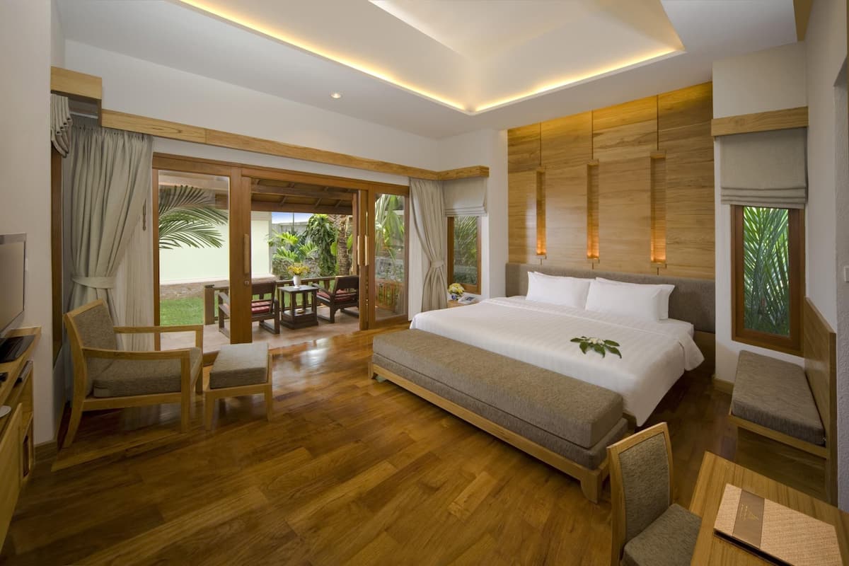 Villa, Garden Area | Premium bedding, in-room safe, individually decorated, desk