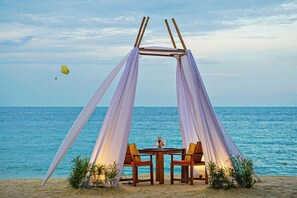 Front of property - The Fair House Beach Resort & Hotel (Koh Samui)