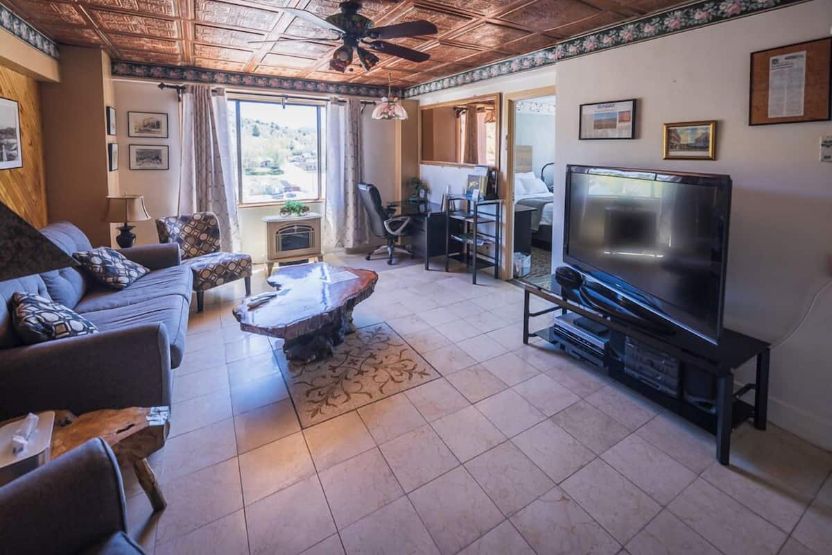 kennecott suite | 1 bedroom, individually decorated, individually furnished