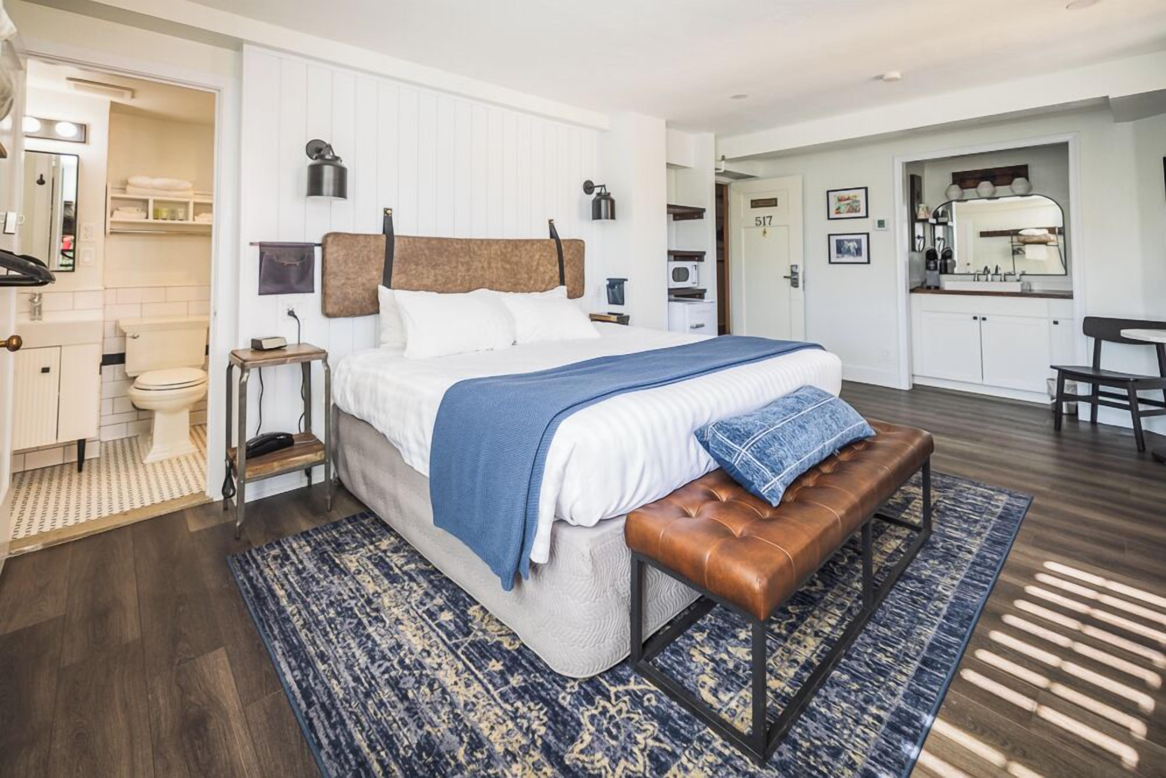 Lyxig studiosvit | Individuell inredning, unika möbler och strykjärn/strykbräda