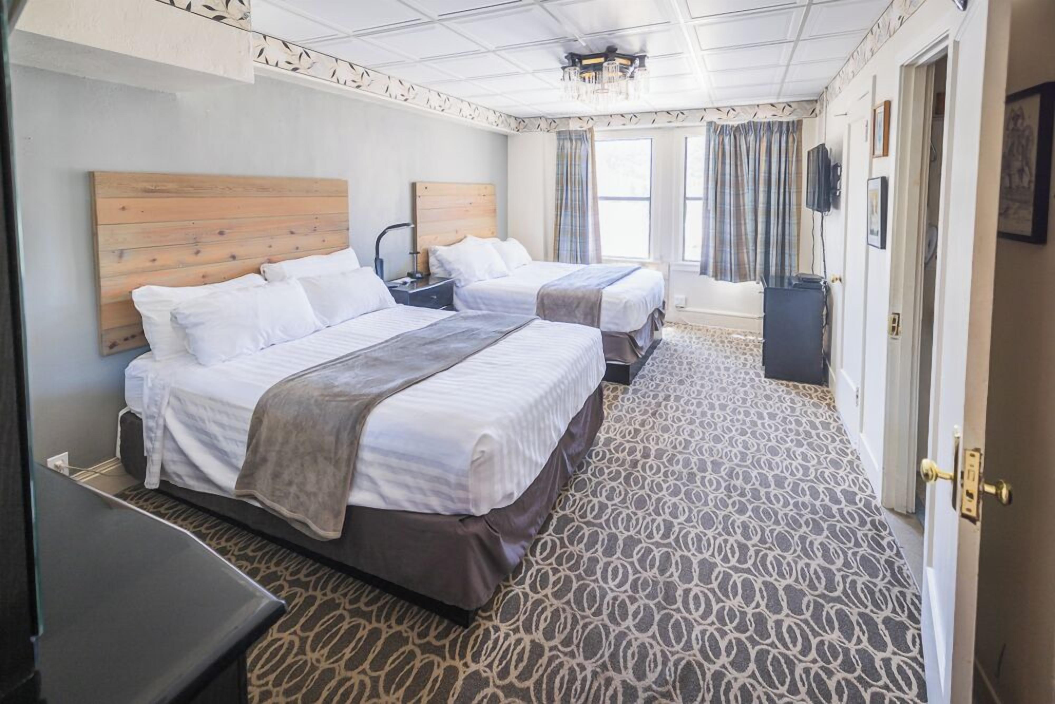 kennecott suite | 1 bedroom, individually decorated, individually furnished