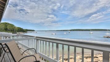 Panoramic Room, 1 King Bed, Balcony, Ocean View (Pier Building) | Balcony