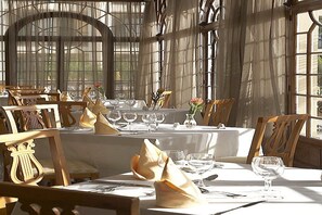 Dining - Quinta Bela Sao Tiago (Funchal)