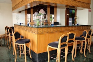 Bar (on property) - Quinta Bela Sao Tiago (Funchal)