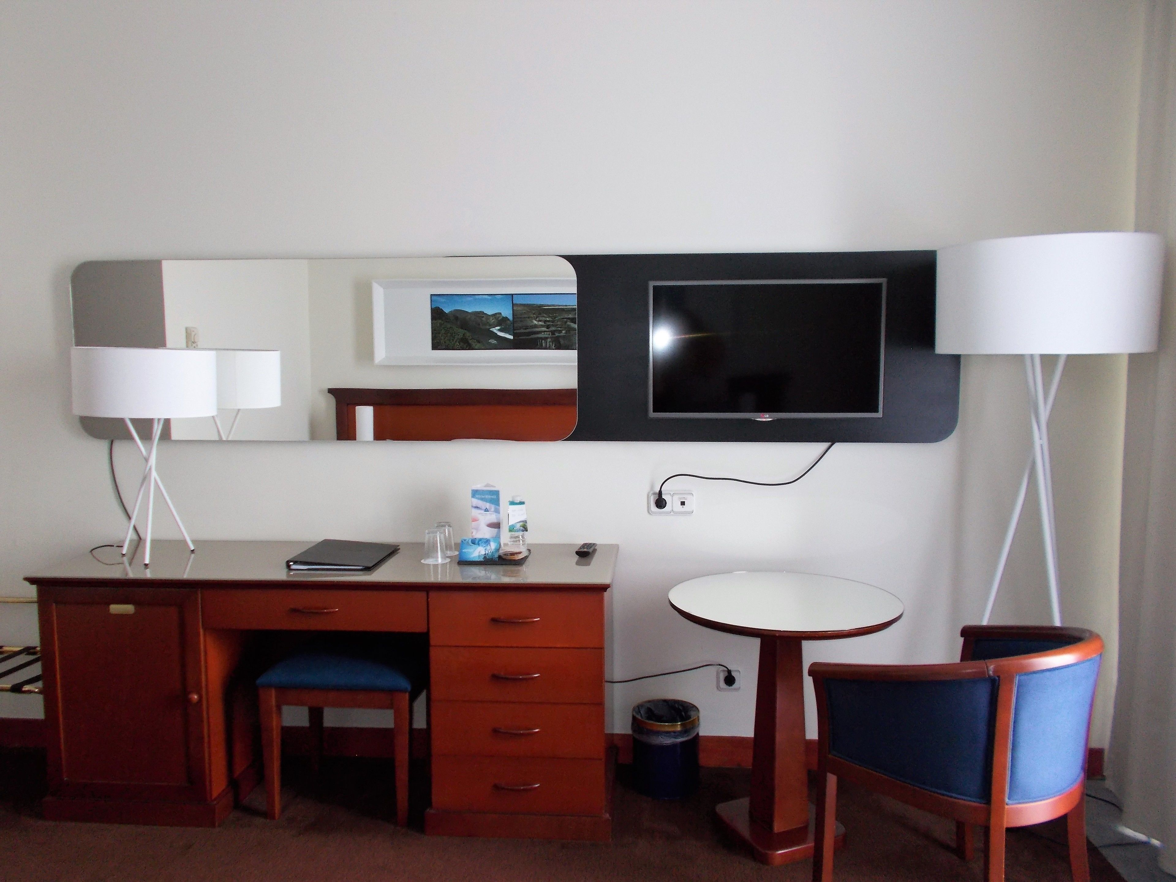 1 bedroom, minibar, in-room safe, desk