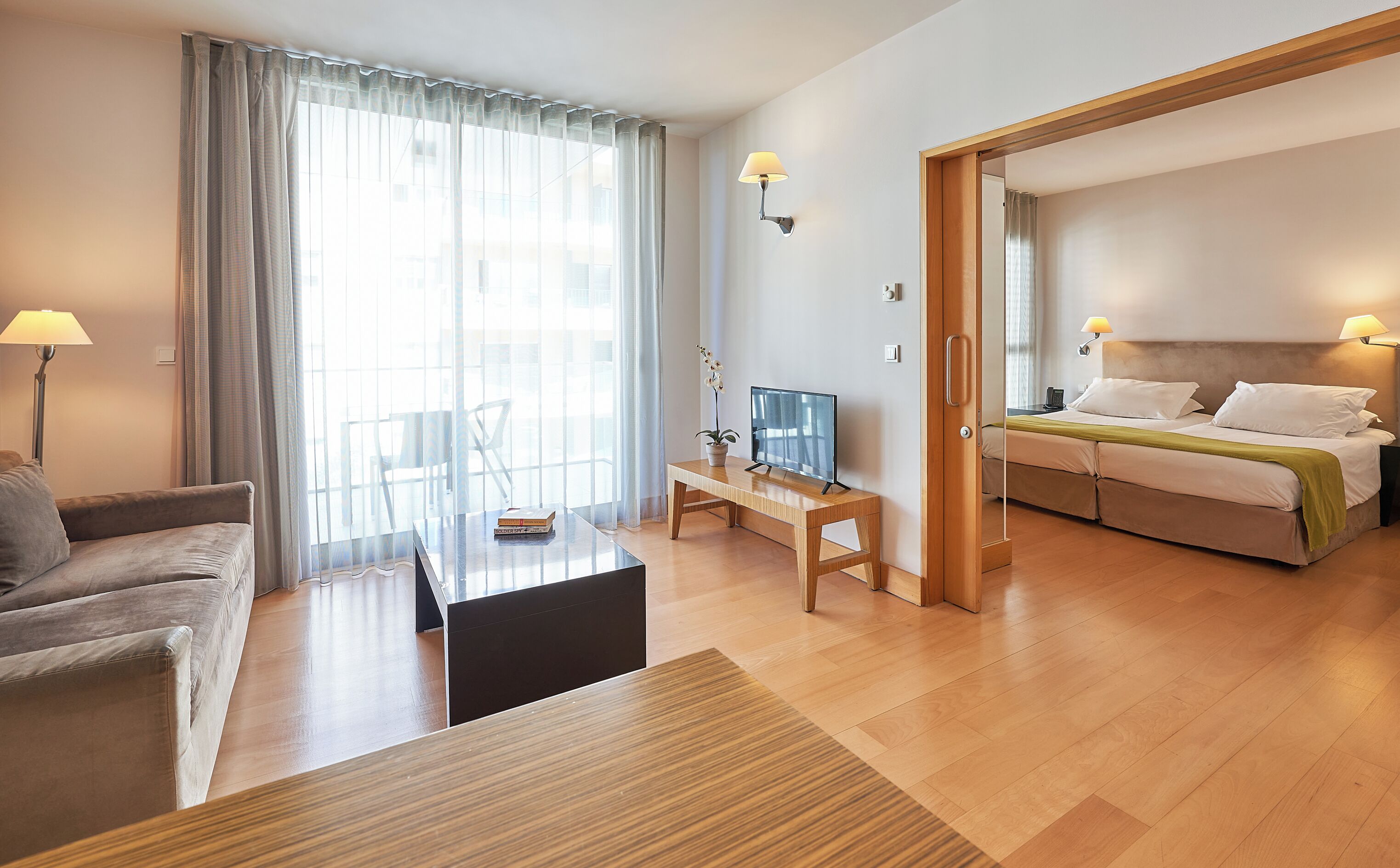 公寓 (Apartment Triple Side Sea View) | 迷你吧、客房内保险箱、隔音、免费 WiFi