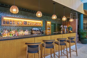 Bar (on property) - Golden Residence Hotel (Funchal)