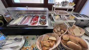 Daily continental breakfast for a fee