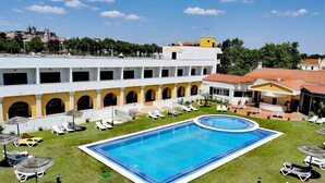 Outdoor pool - Dom Fernando (Évora)