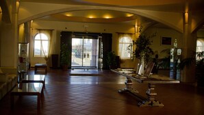 Interior entrance - Dom Fernando (Évora)