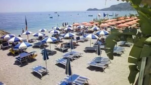 On the beach - Hotel da Peppe (Letojanni)