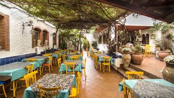 Almoço e jantar, culinária local