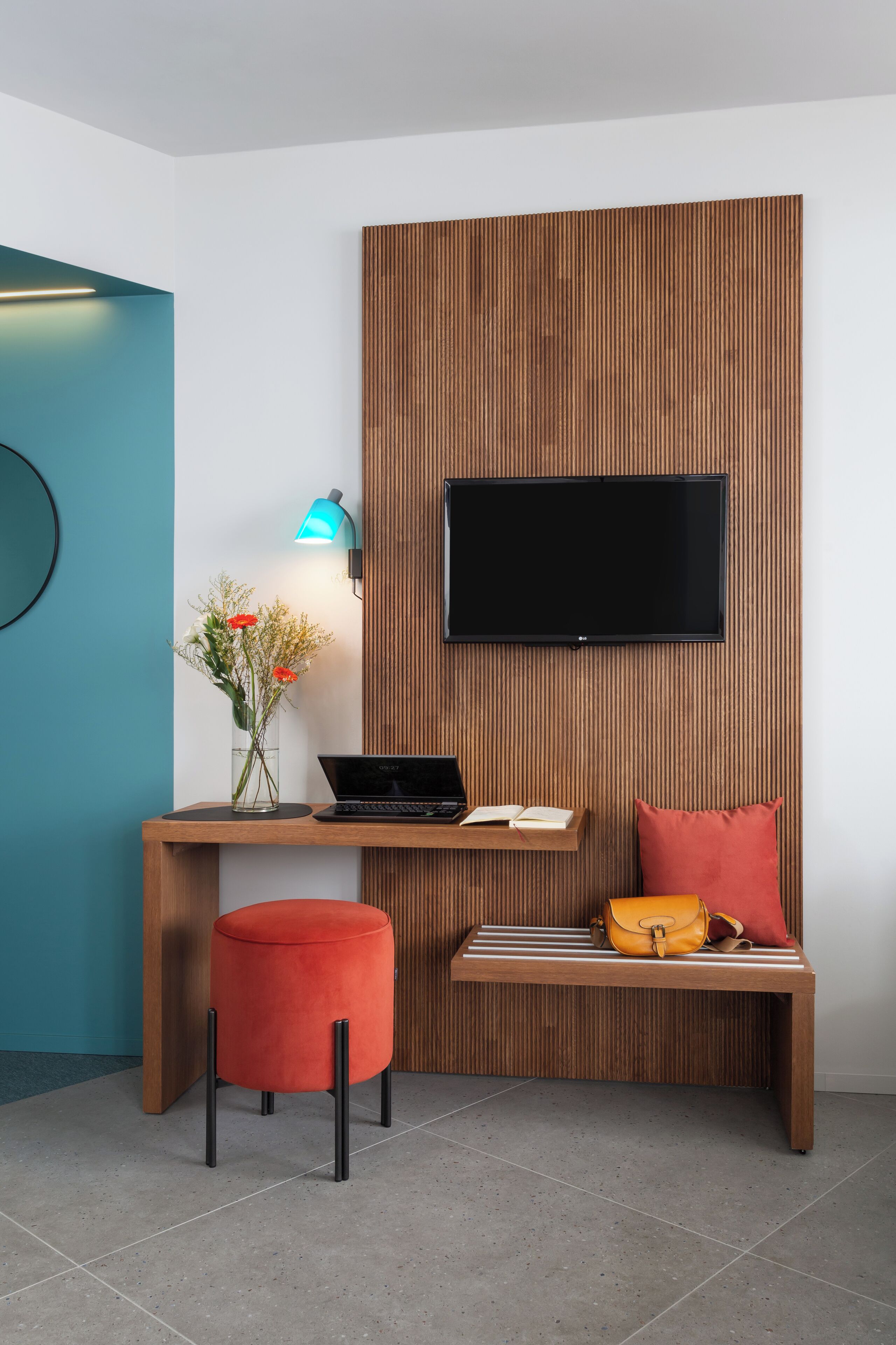 quadruple room | 1 bedroom, in-room safe, desk, free wifi