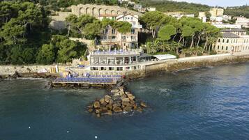 Enjoy breathtaking views of the sea from the balcony and terrace area.