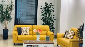 Lobby - Ramada Encore By Wyndham Palmerston North (Palmerston North)