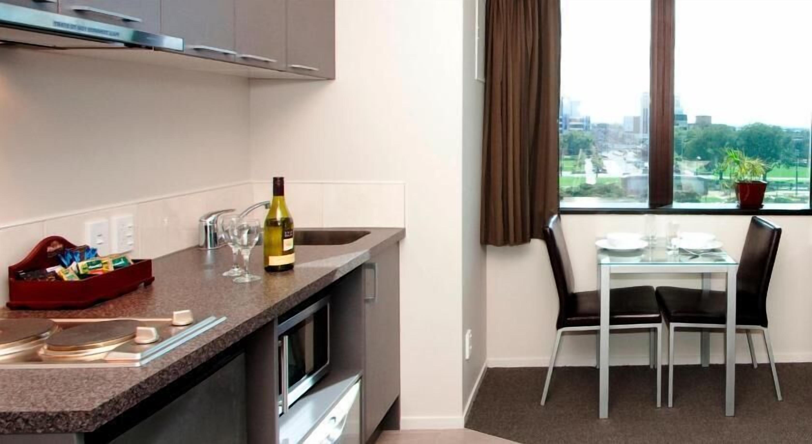 Private kitchen | Fridge, microwave, stovetop, dishwasher