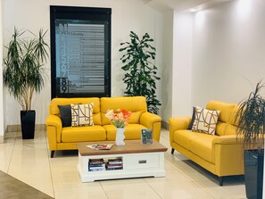 Lobby - Ramada Encore By Wyndham Palmerston North (Palmerston North)