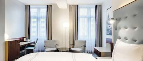 Twin Room, Roll-in Shower | In-room safe, blackout drapes, soundproofing, iron/ironing board