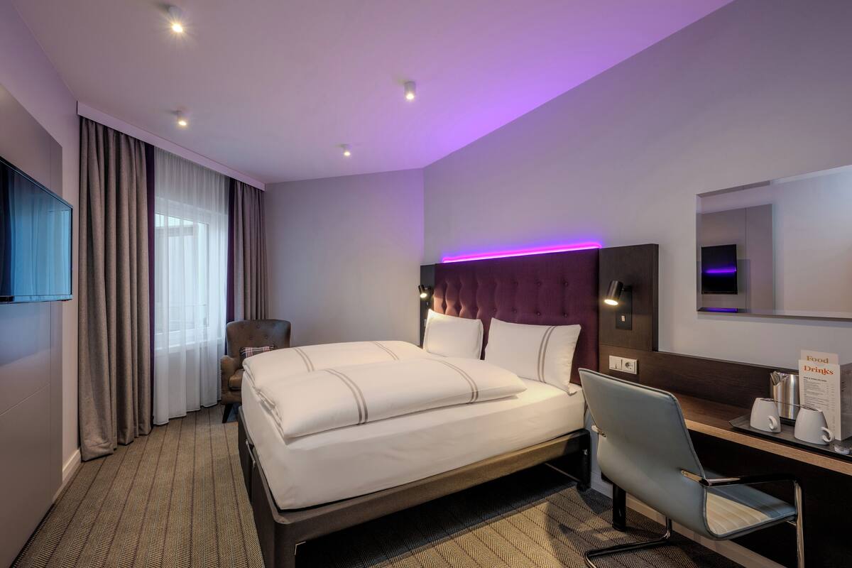 Double Room, Mobility Accessible (Barrier Free Room) | In-room safe, blackout curtains, soundproofing