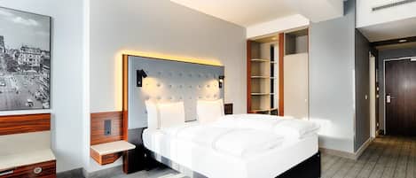 Standard Double Room | In-room safe, blackout drapes, soundproofing, iron/ironing board