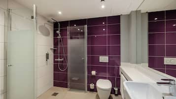 Double Room, Mobility Accessible (Barrier Free Room) | Bathroom | Shower, rainfall showerhead, free toiletries