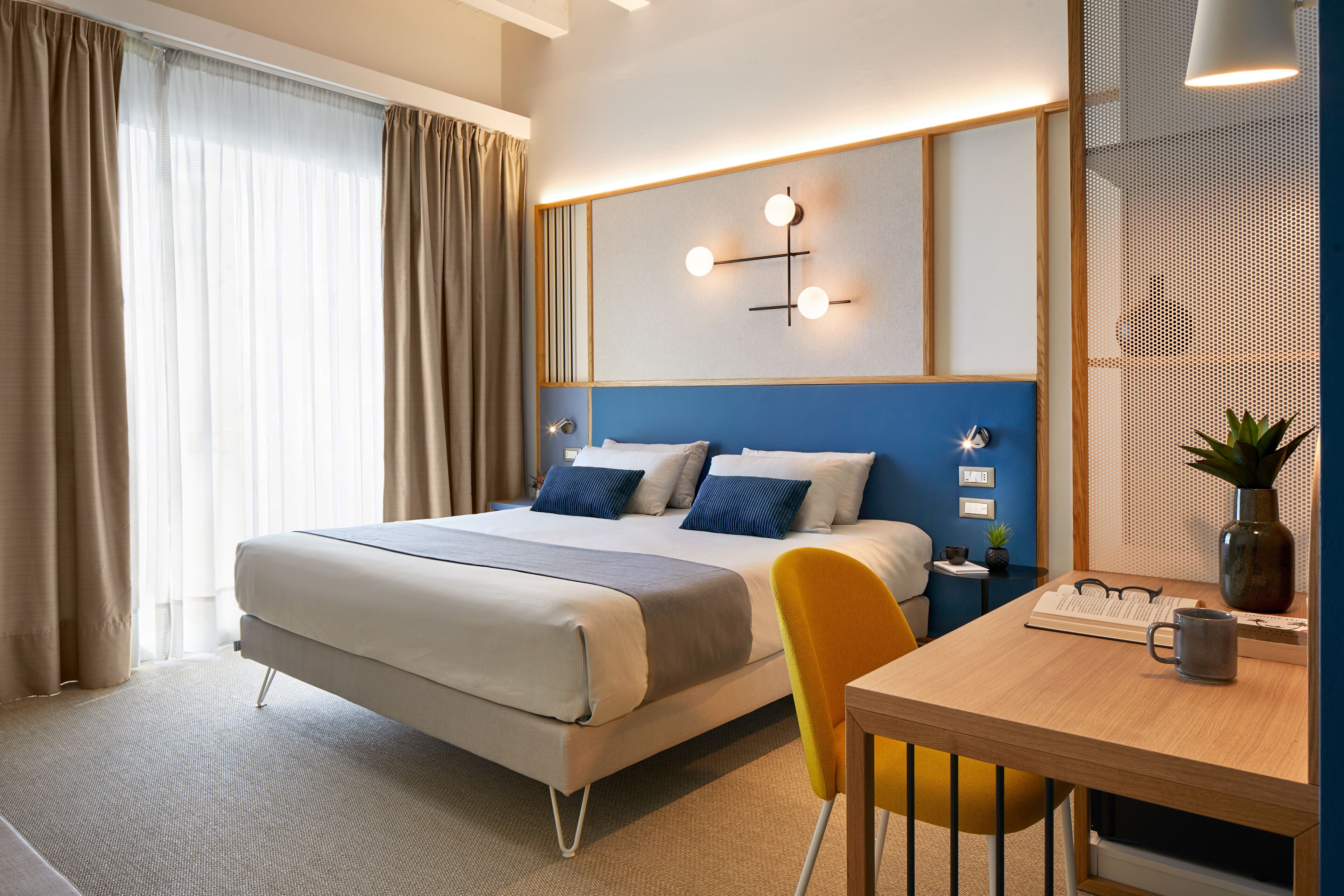 minibar, in-room safe, desk, soundproofing