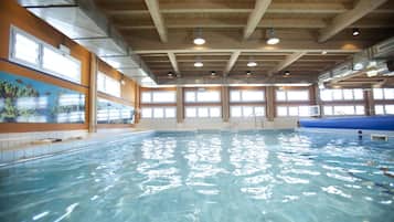 Indendørs pool