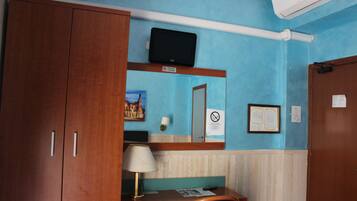 In-room safe, desk, free WiFi, bed sheets