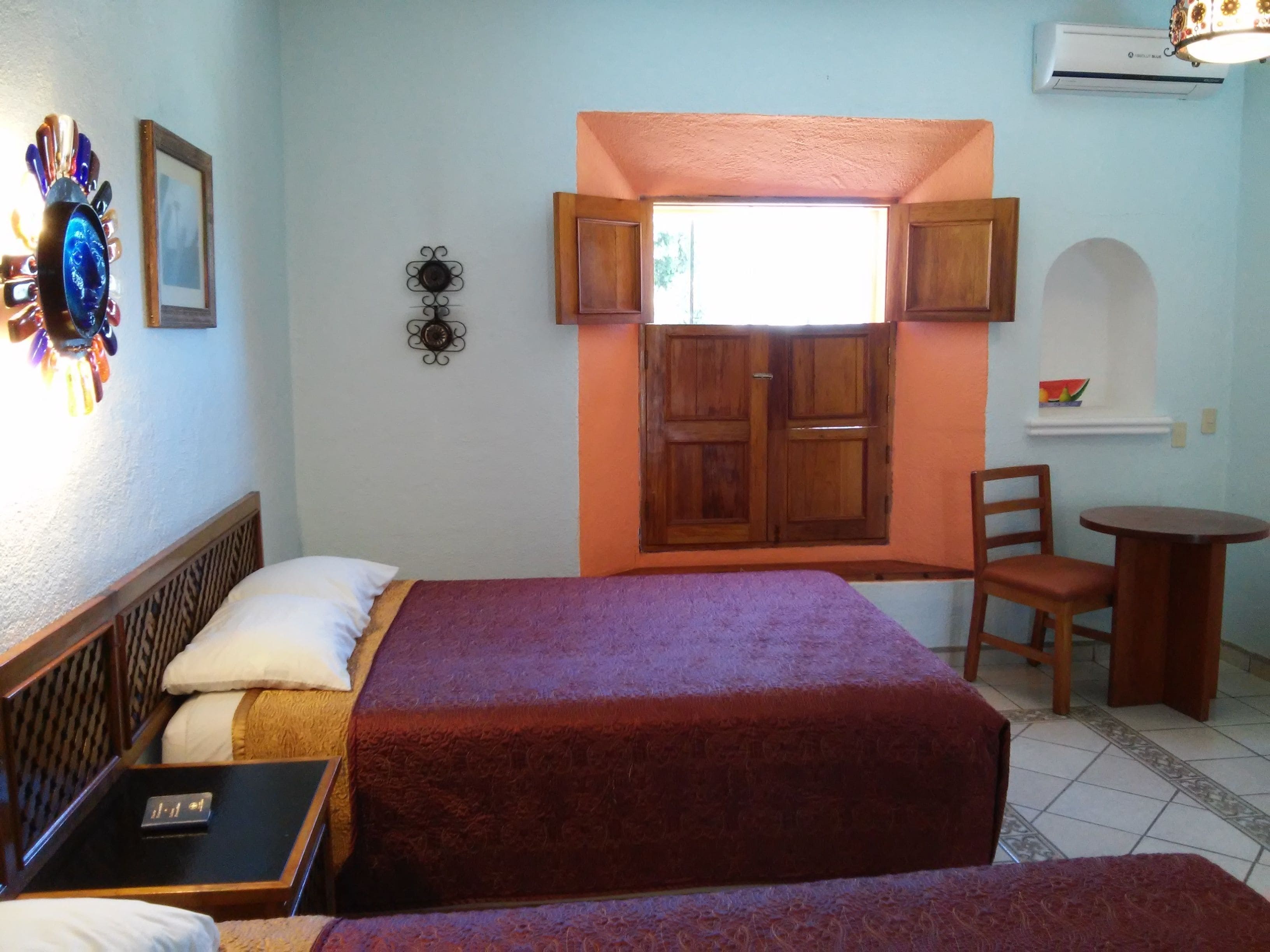 deluxe double room | individually furnished, desk, free wifi, bed sheets