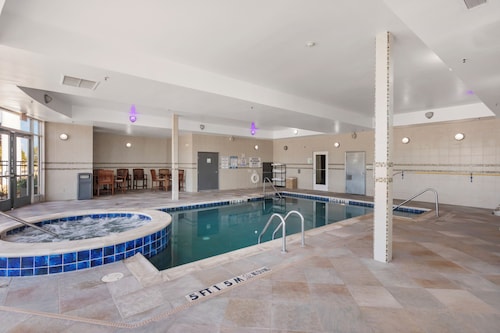 Holiday Inn Hotel & Suites Waco Northwest by IHG