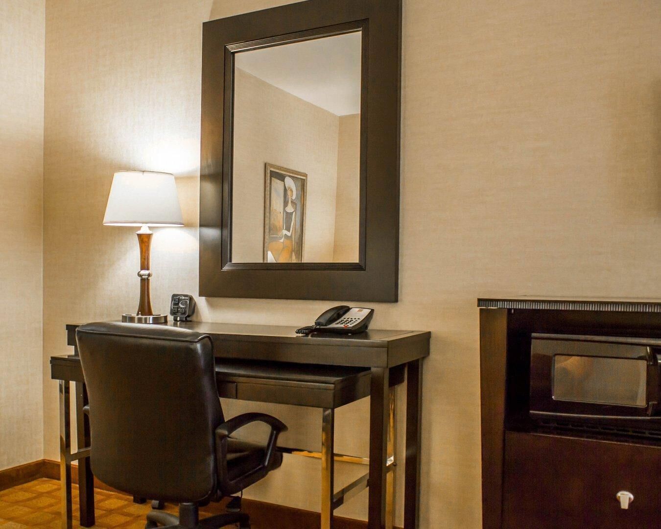 Suite, 1 King Bed with Sofa bed, Non Smoking | Pillow-top beds, desk, iron/ironing board, free WiFi