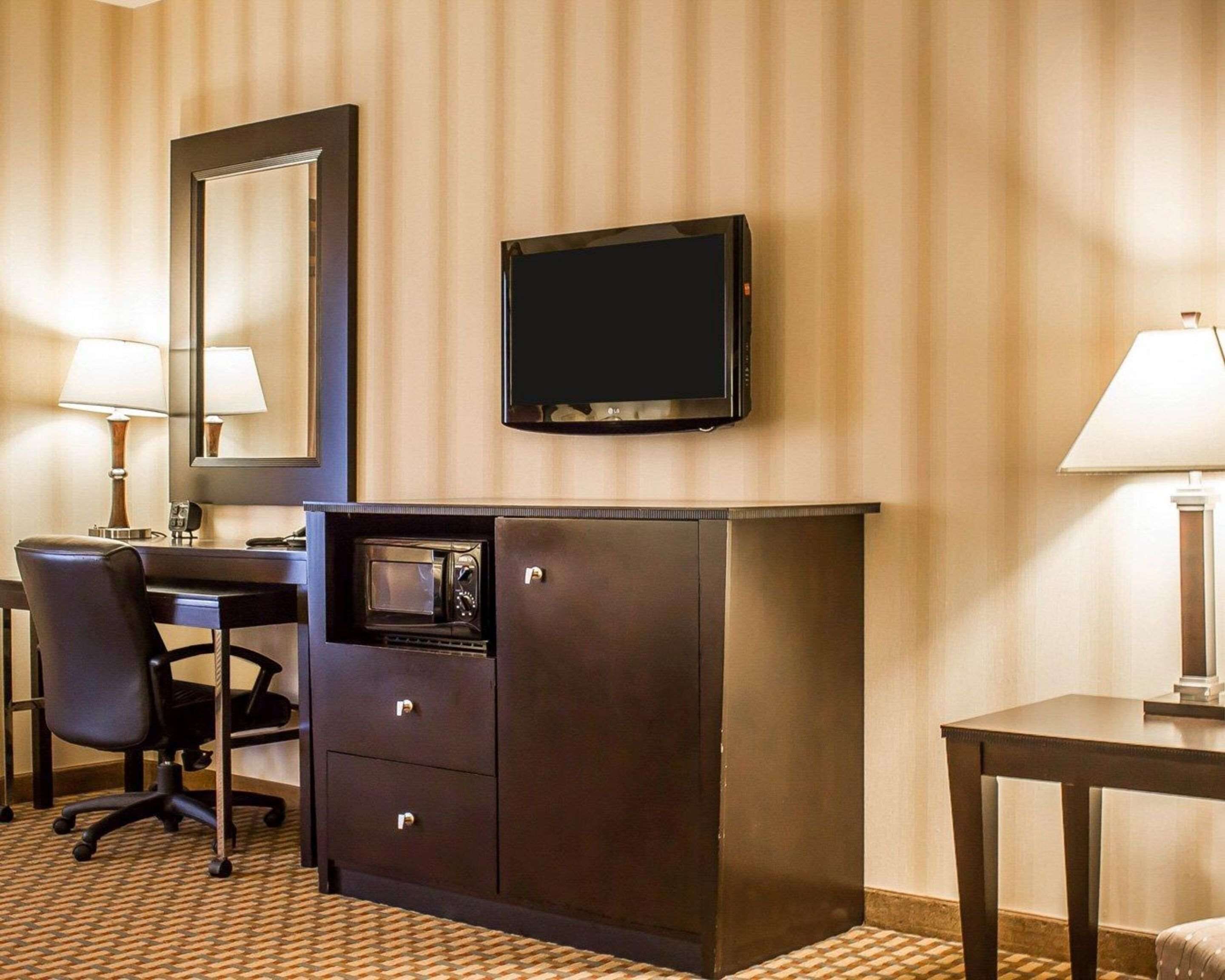 pillow-top beds, desk, iron/ironing board, free wifi