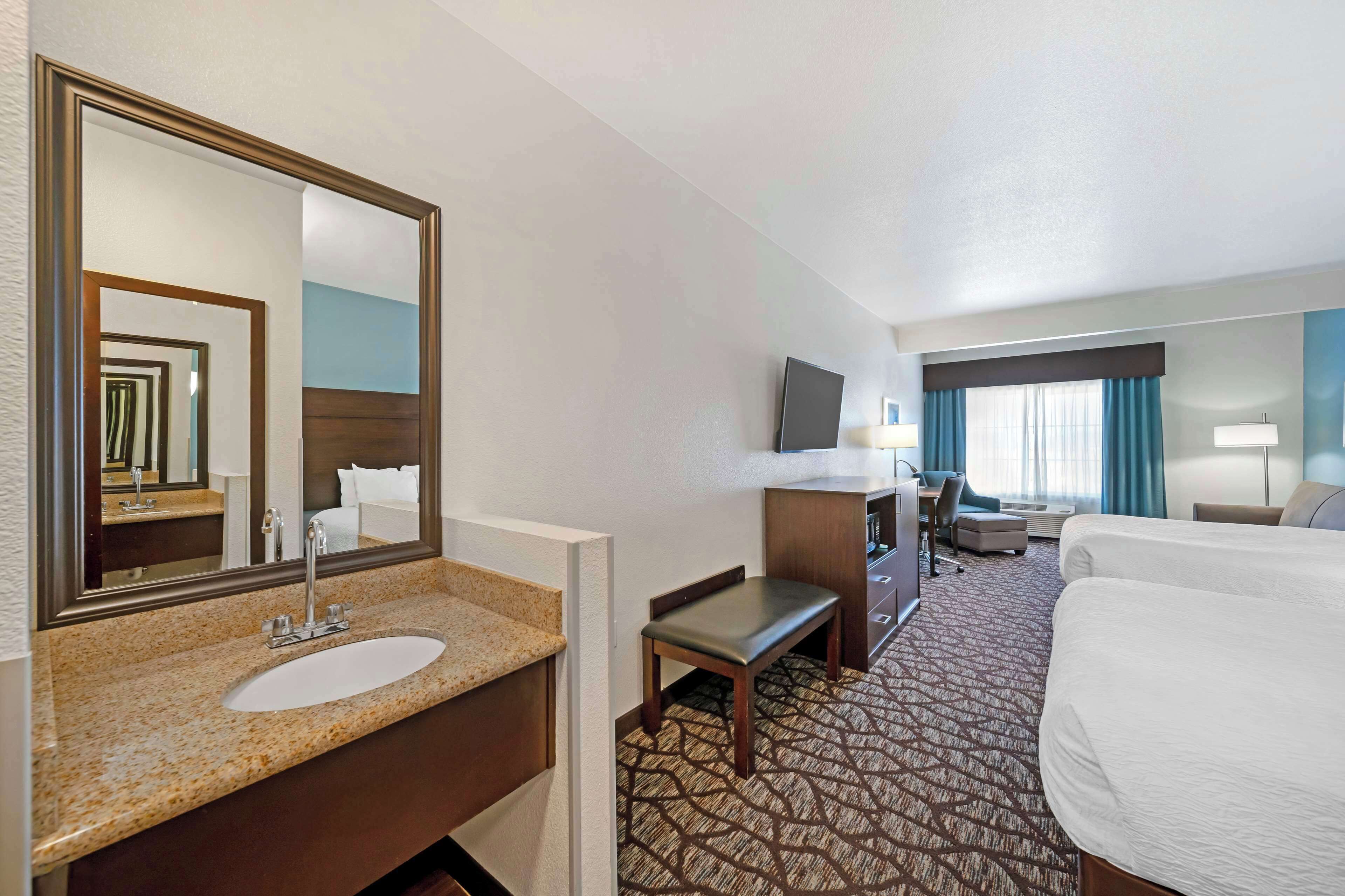 Standard Room, 2 Queen Beds, Non Smoking, Refrigerator & Microwave | Premium bedding, desk, laptop workspace, blackout curtains