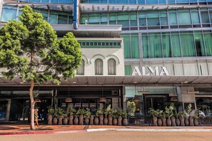 Front of property - Alma San Diego Downtown, a Tribute Portfolio Hotel (San Diego)