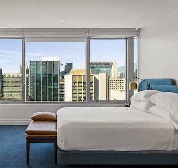 Suite, 1 King Bed with Sofa bed | 1 bedroom, Frette Italian sheets, premium bedding, down comforters at Alma San Diego Downtown, a Tribute Portfolio Hotel