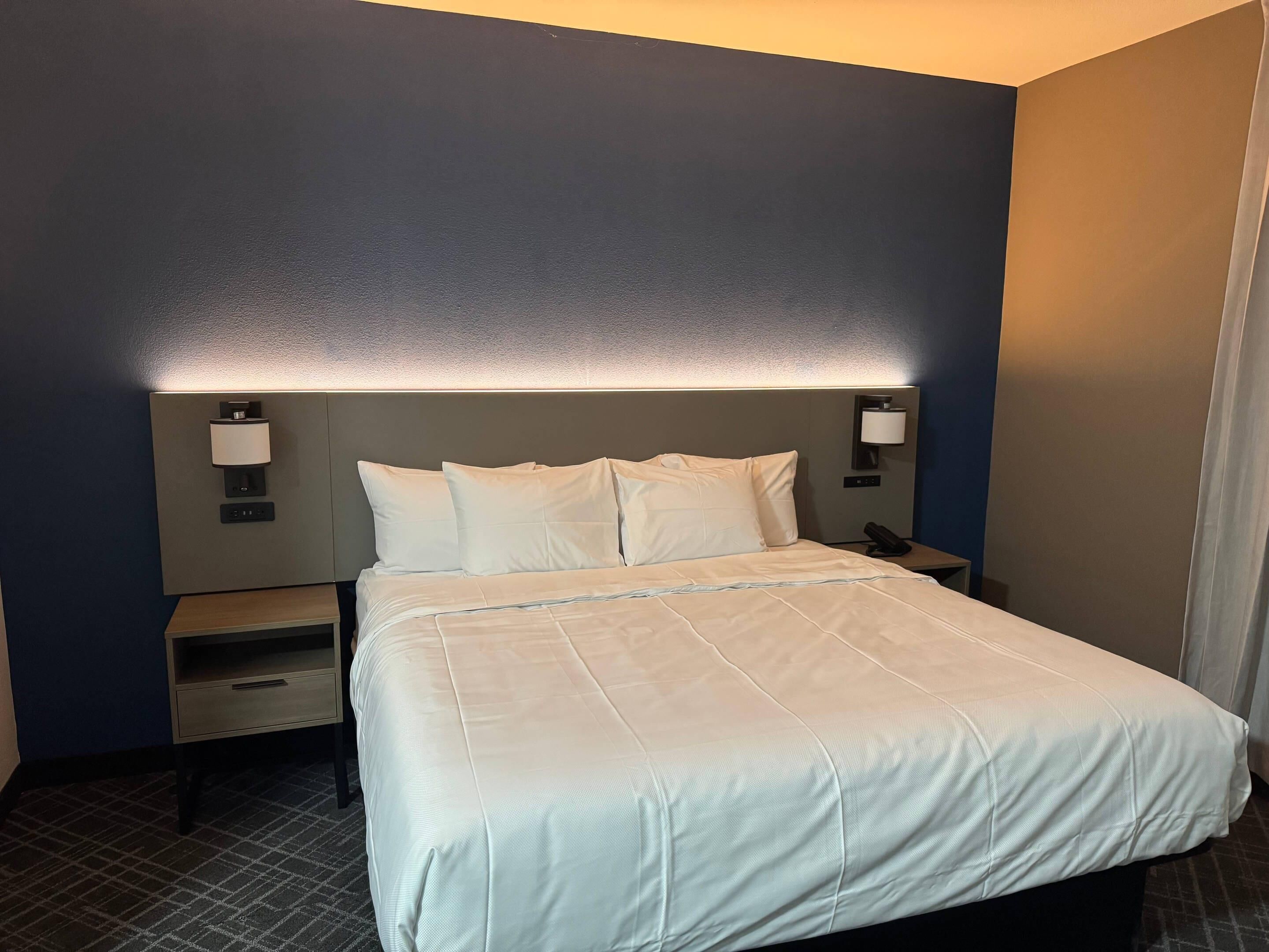 Standard Room, 1 King Bed, Non Smoking