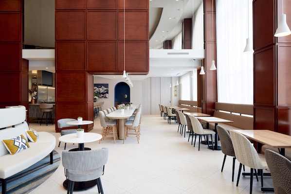 Breakfast and dinner served, American cuisine