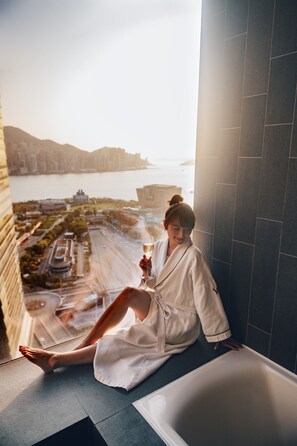 Cool Corner Room, Room, 1 King Bed, Harbor View, Corner | Bathroom | Separate tub and shower, designer toiletries, hair dryer, bathrobes - W Hong Kong (Kowloon)
