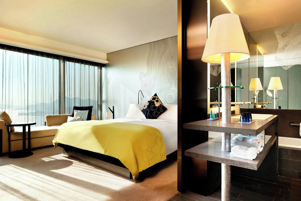 Fabulous Room, Phòng, 1 giường cỡ king, sát bãi biển | Bộ đồ giường kháng dị ứng, minibar, két bảo mật tại phòng, bàn 