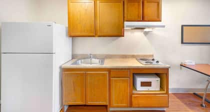 Extended Stay America Select Suites - Wilmington - West