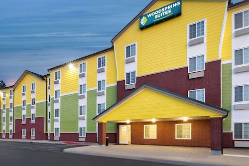 WoodSpring Suites Tyler Rose Garden